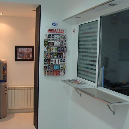 Hostal Jq Madrid 1 Eksteriør billede