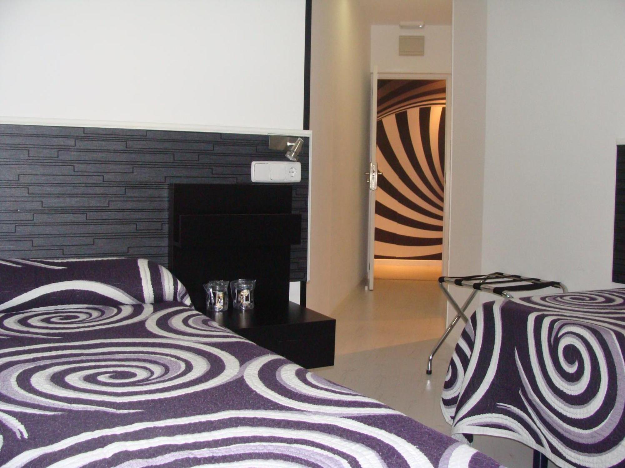 Hostal Jq Madrid 1 Eksteriør billede