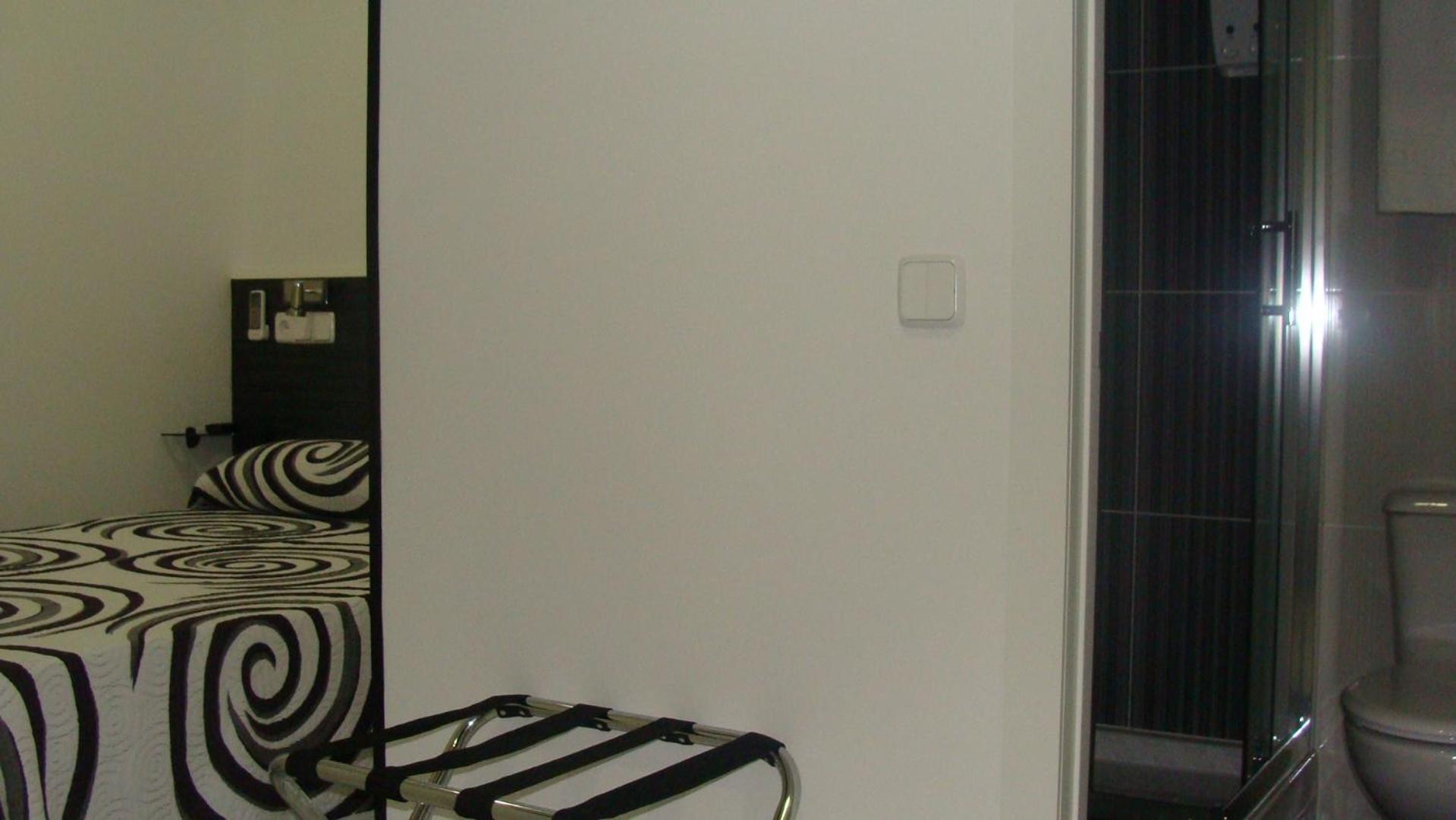 Hostal Jq Madrid 1 Eksteriør billede