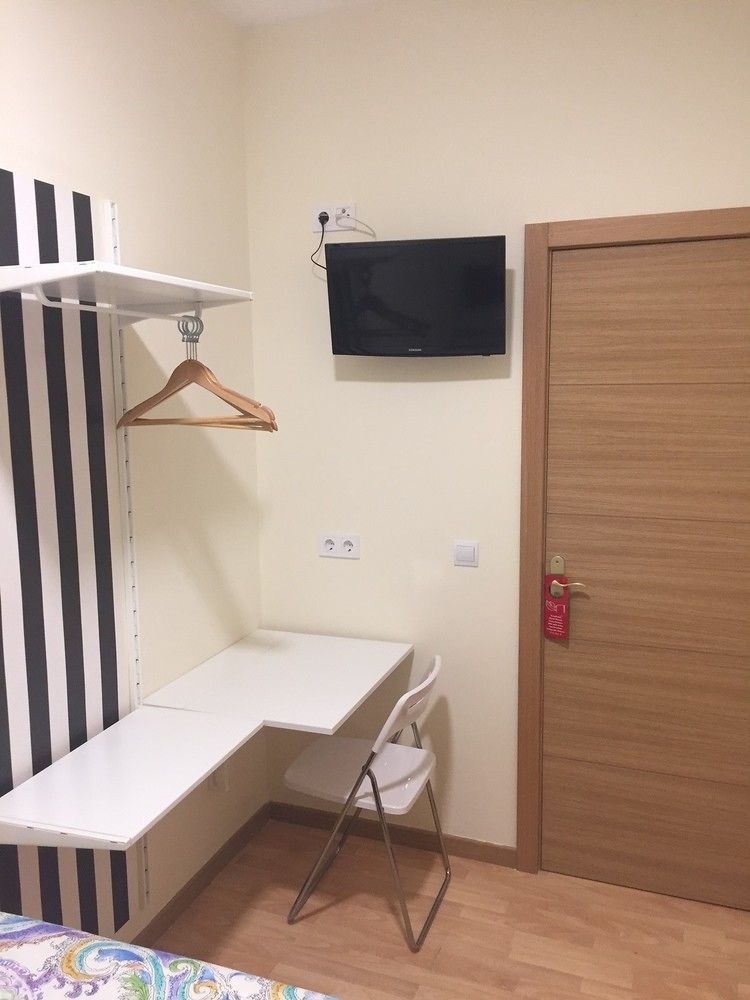 Hostal Jq Madrid 1 Eksteriør billede