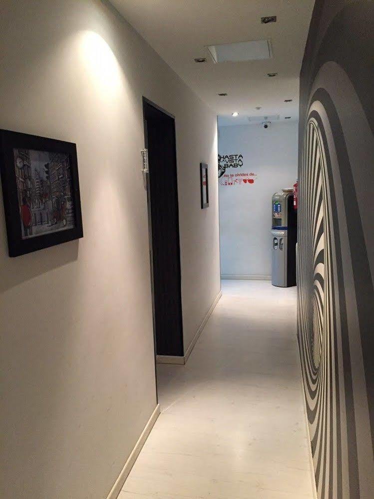 Hostal Jq Madrid 1 Eksteriør billede