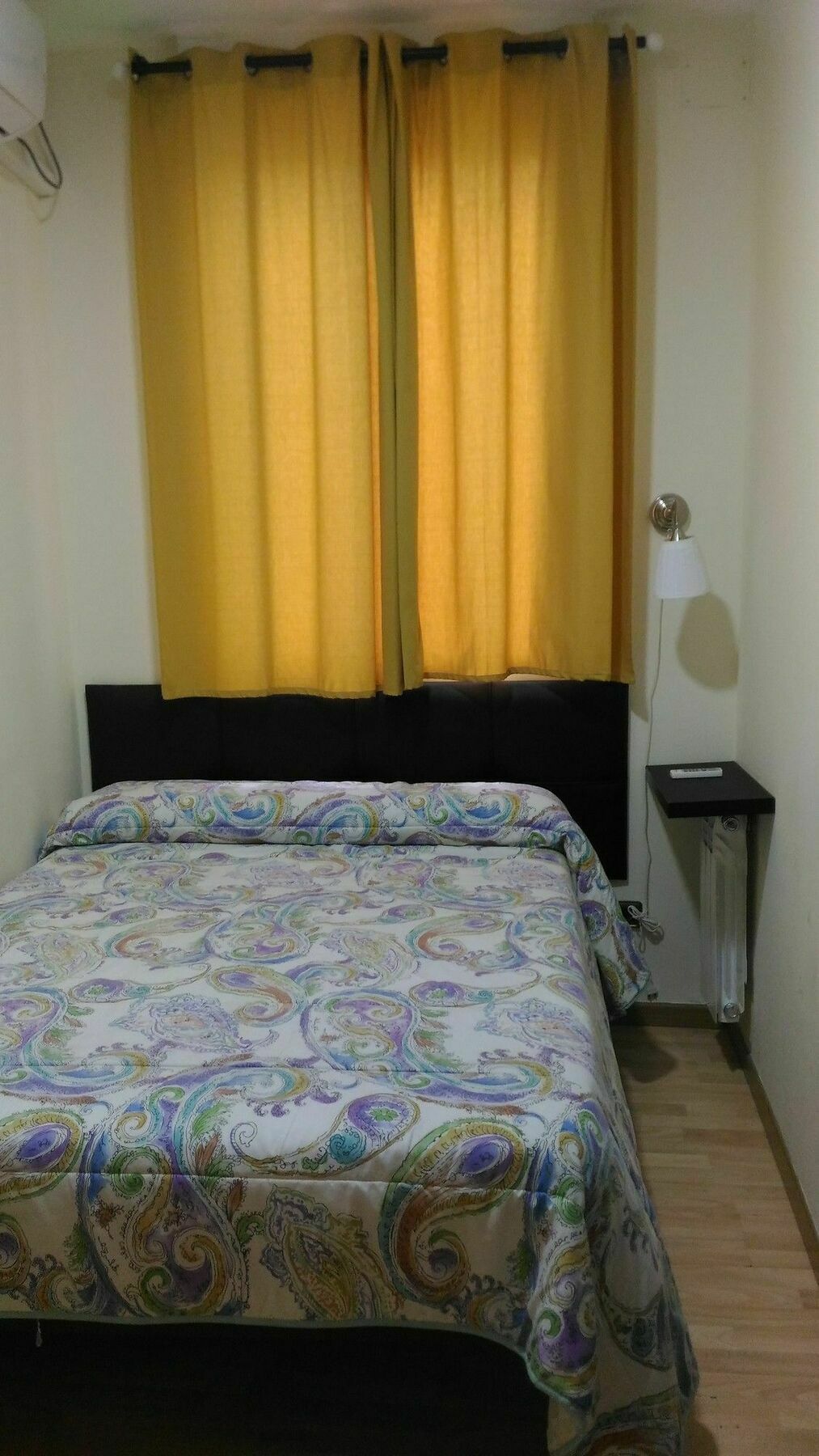 Hostal Jq Madrid 1 Eksteriør billede